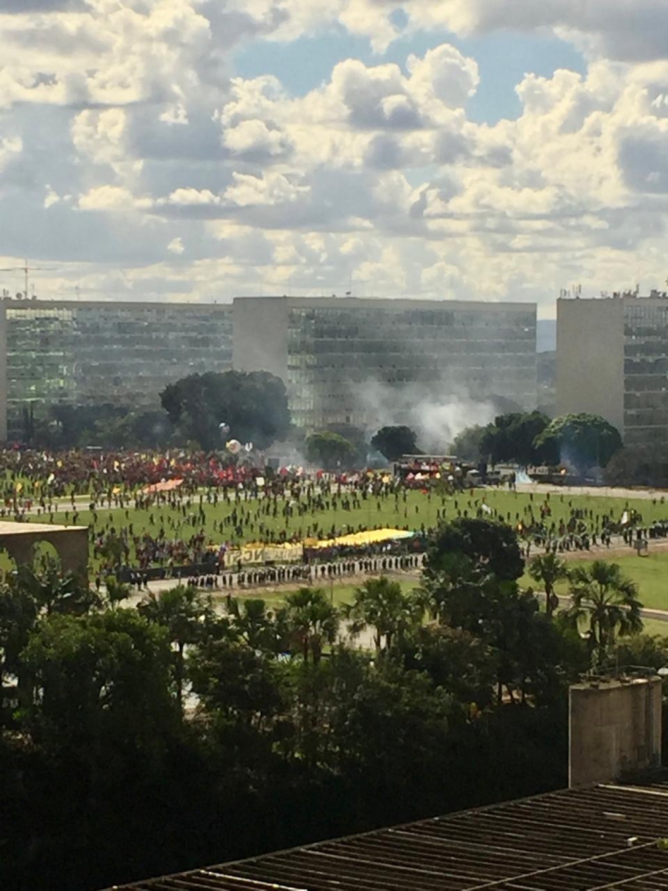 Contentious politics in Brasília